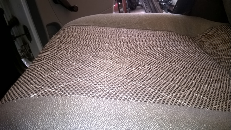 заводские чехлы скоро будут опять ромбиками — Lada Приора универсал, 1 ...