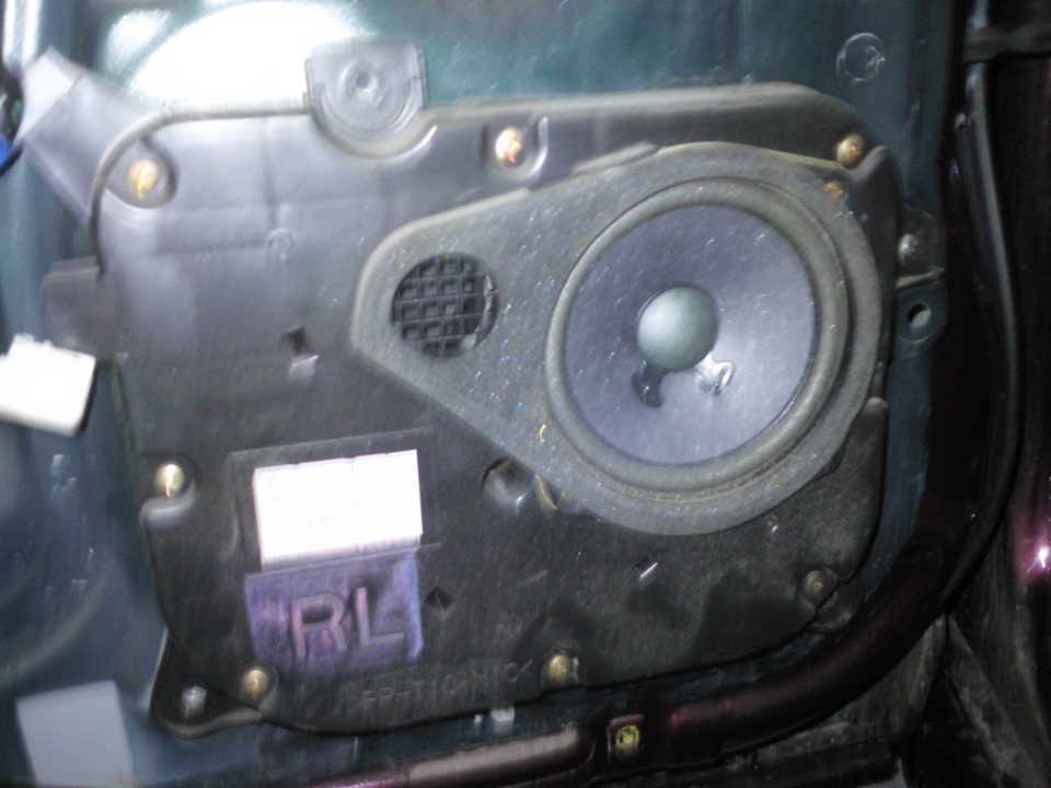 Что лучше пионер или jbl