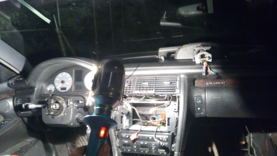 Фото в бортжурнале Audi A8 (D2)