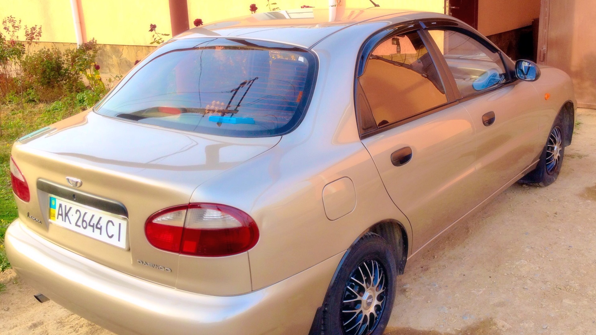 Daewoo Lanos 1.5 бензиновый 2008 | машина от APPLE на DRIVE2