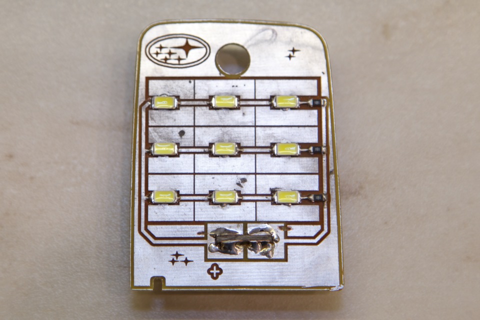 вид платы спереди — Subaru Forester (SJ)