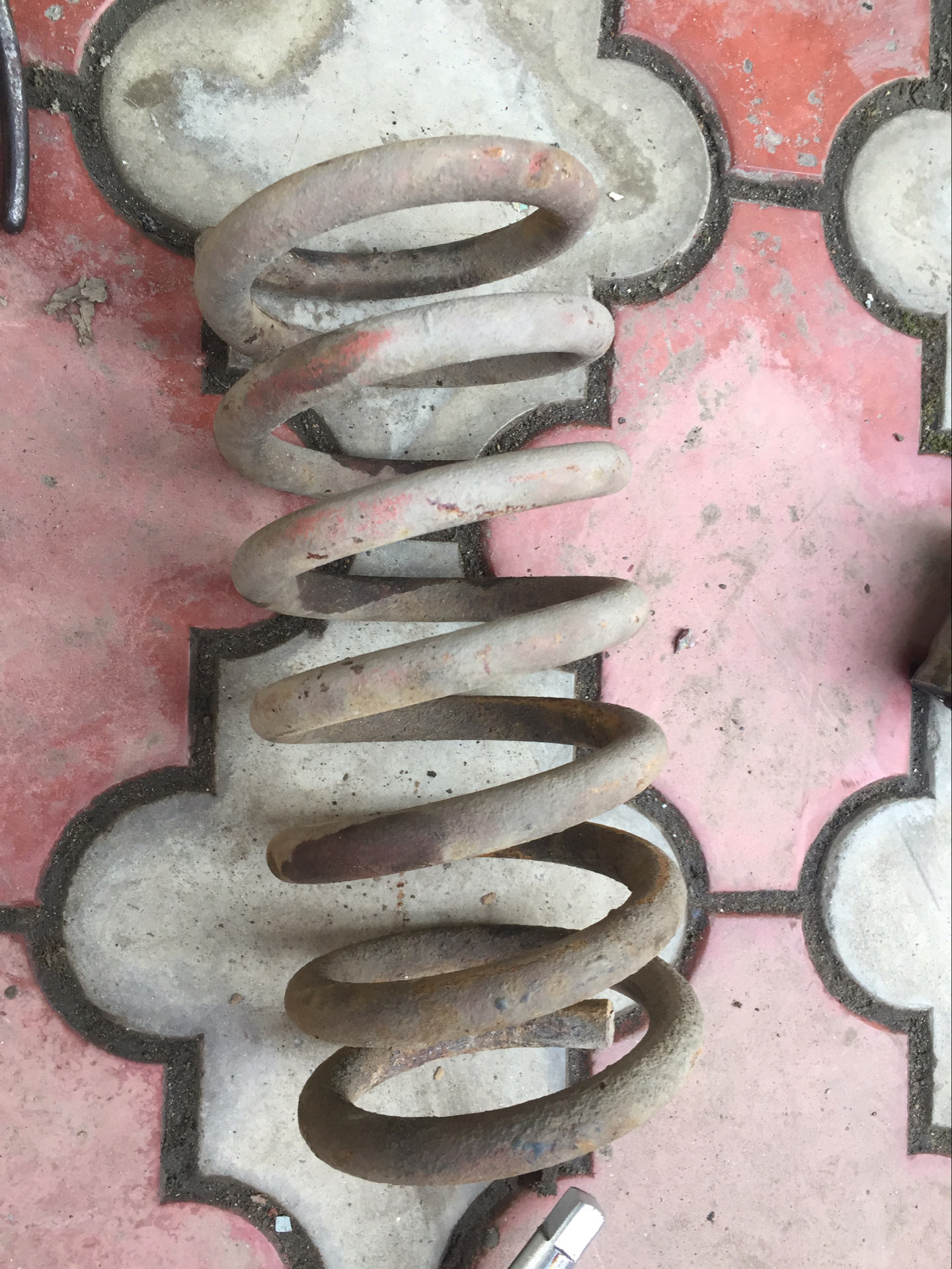 Стук в переднем правом колесе. — Lada 4x4 3D, 1,6 л, 1983 года | своими ...