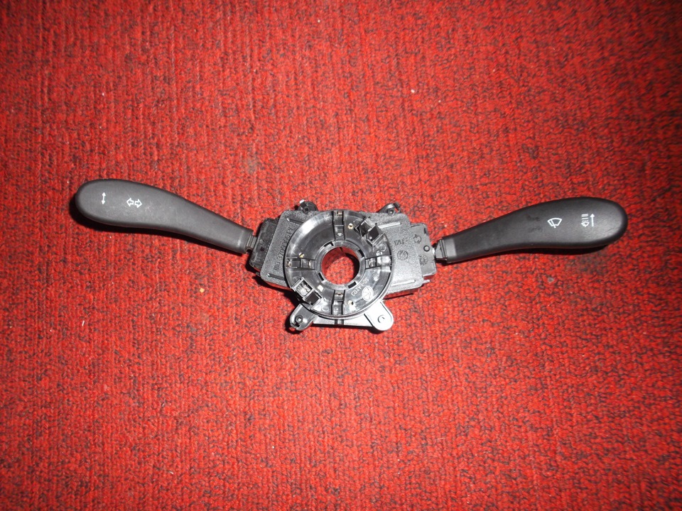 Установка замка зажигания 2110 и подрулевых Калина/Шеви-Нива и кожух ...