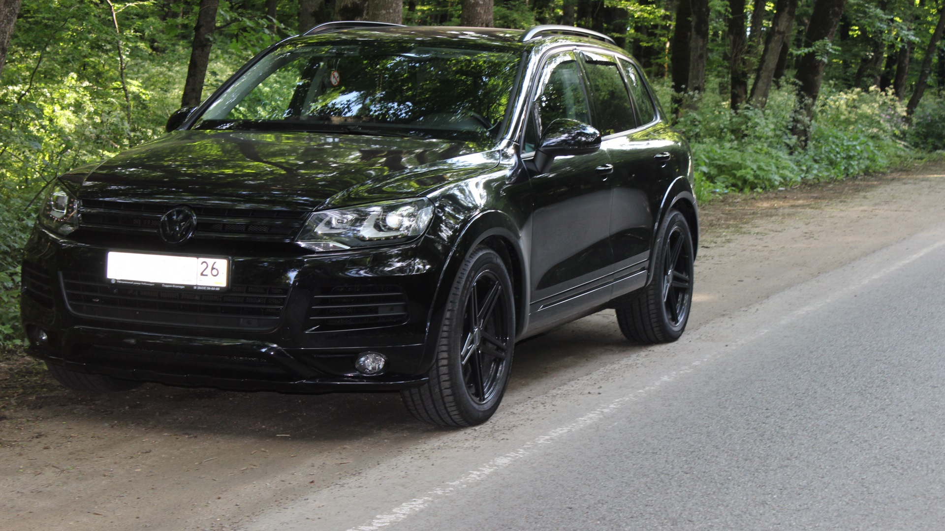 Матовый Volkswagen Touareg 2013