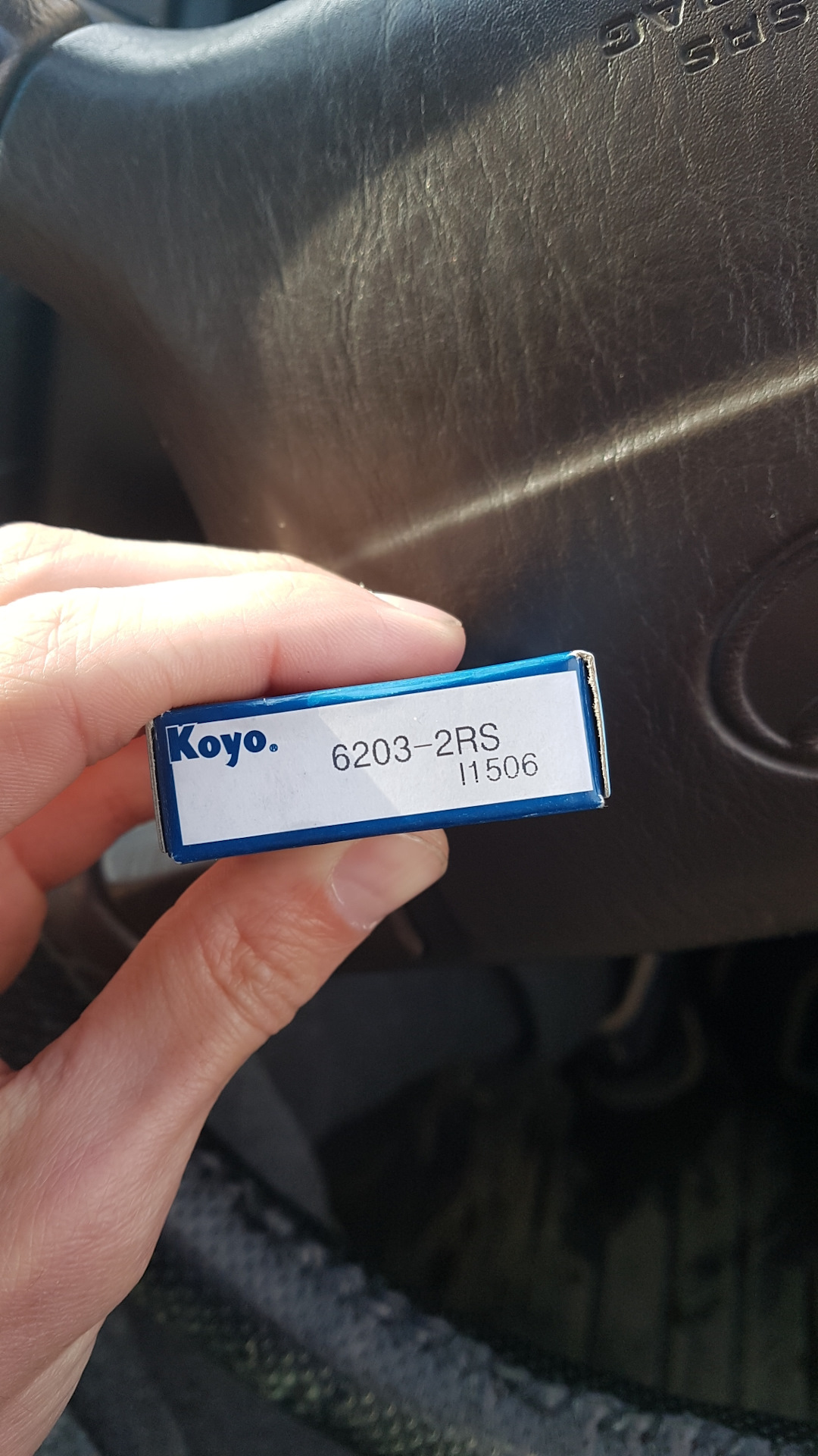 Заменяем подшипник в натяжном ролике(Развалился через 1.5 месяца, купил ...