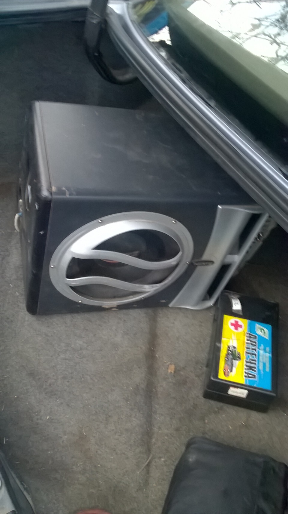 немного басса — BMW 5 series (E34), 2 л, 1993 года | автозвук | DRIVE2