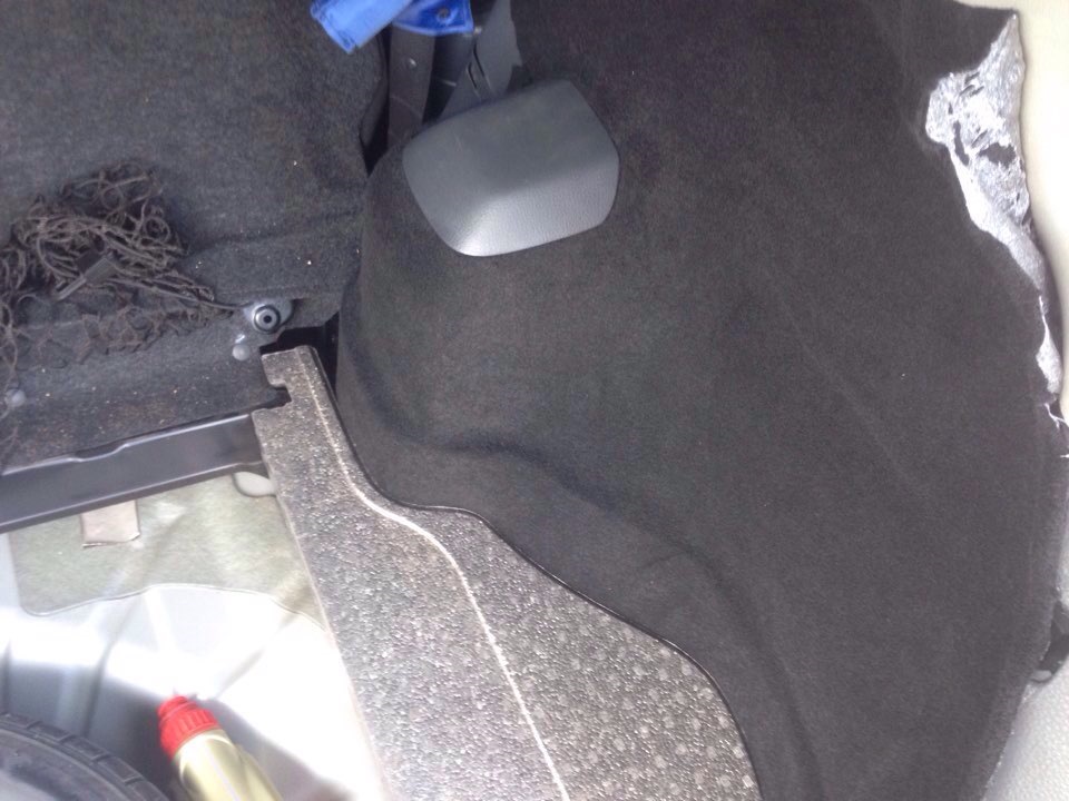 Обтяжка багажника карпетом — Suzuki Liana, 1,6 л, 2007 года | стайлинг ...