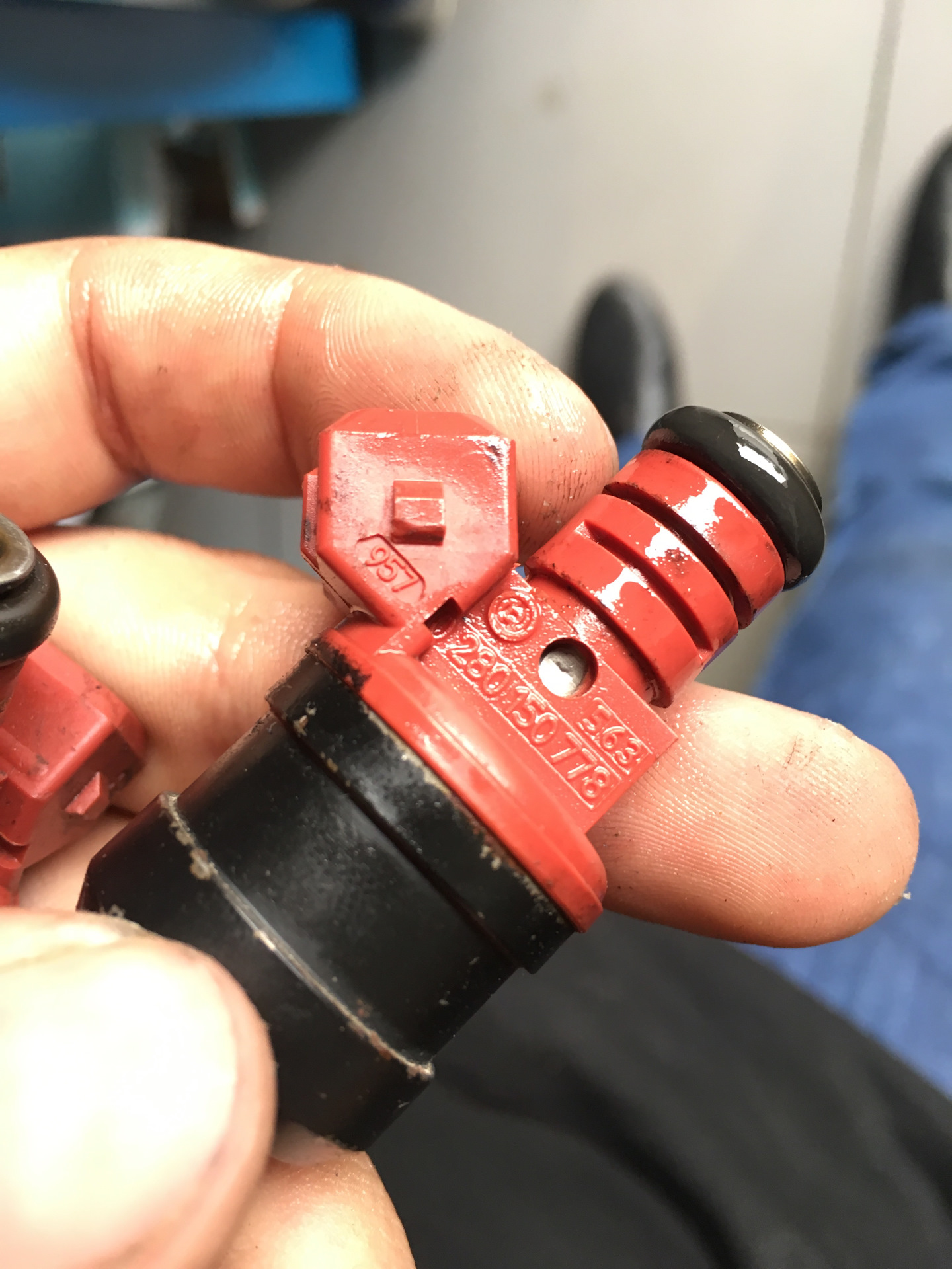 Не работает одна форсунка. Форсунки форд сиерра 2. Форсунка 51-01. Форсунки 2jz ge. Форсунки 2113.