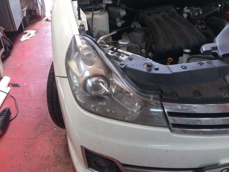 Тонировка-бронировка фар — Nissan Wingroad (Y12), 1,5 л, 2010 года ...