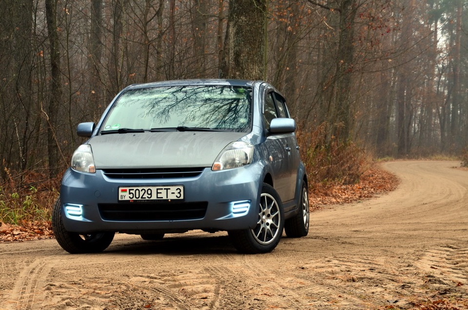 Daihatsu Sirion 2