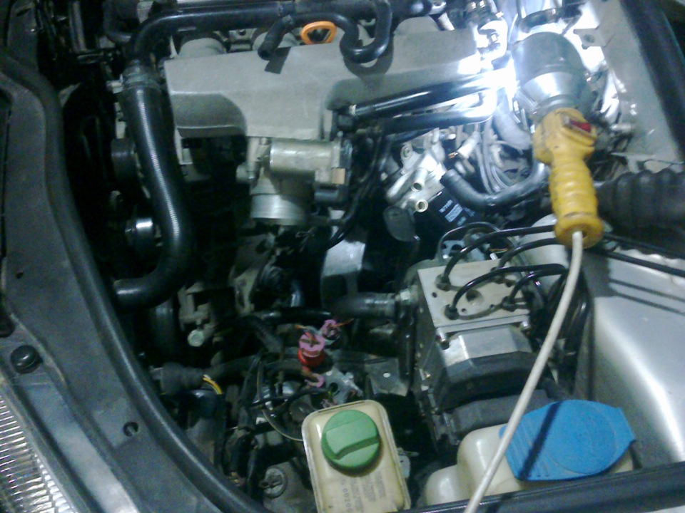 клапан слива масла — Volkswagen Passat Variant (B5), 1,8 л, 1999 года ...