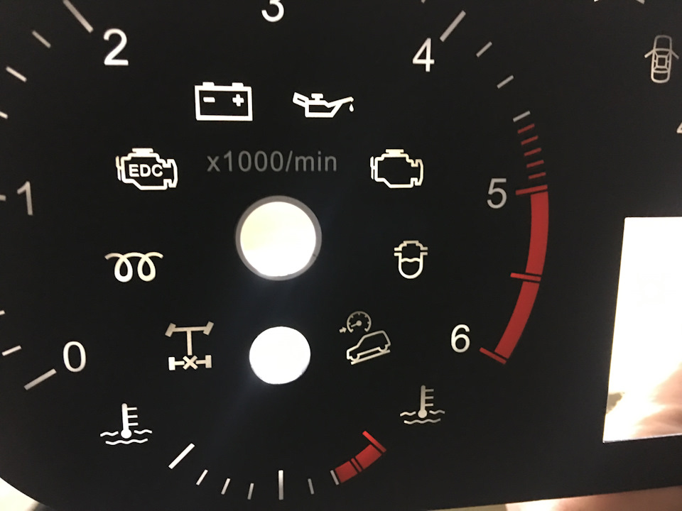 Что ещё есть на трафарете. — УАЗ Patriot