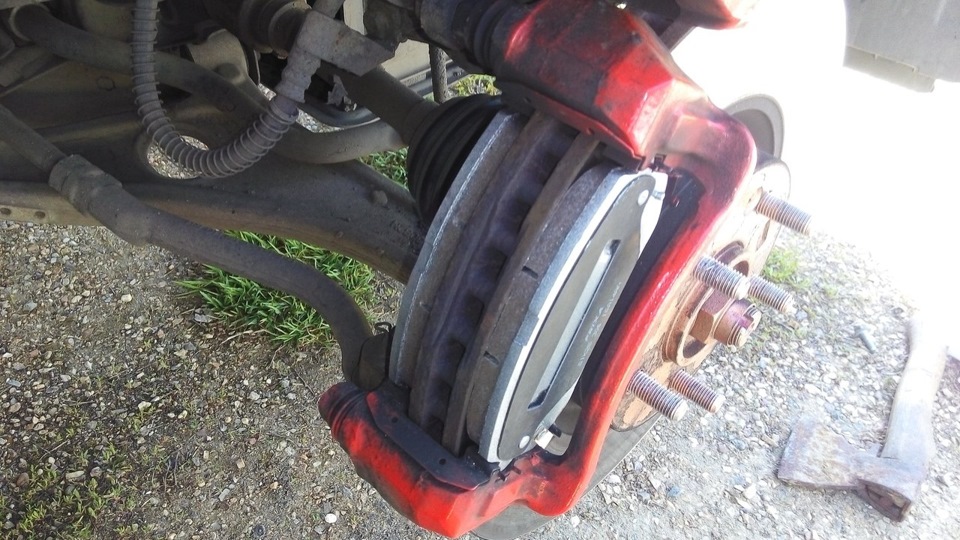 Передние тормозные колодки FRIXA — Hyundai i40, 2 л, 2014 года ...