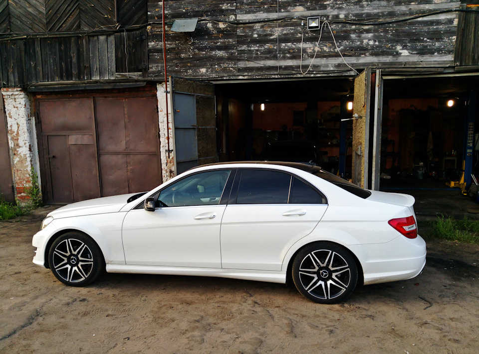 Фото в бортжурнале Mercedes-Benz C-class (W204)