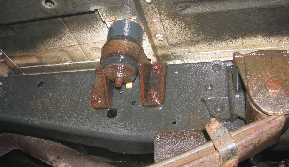 Конечно красота частично пострадает, вымоется лужами, вытрется снегом и отобьется камешками с песком и грязькой, но там где впиталось ржа остановится и дальше не пойдет. — ГАЗ Соболь 4х4