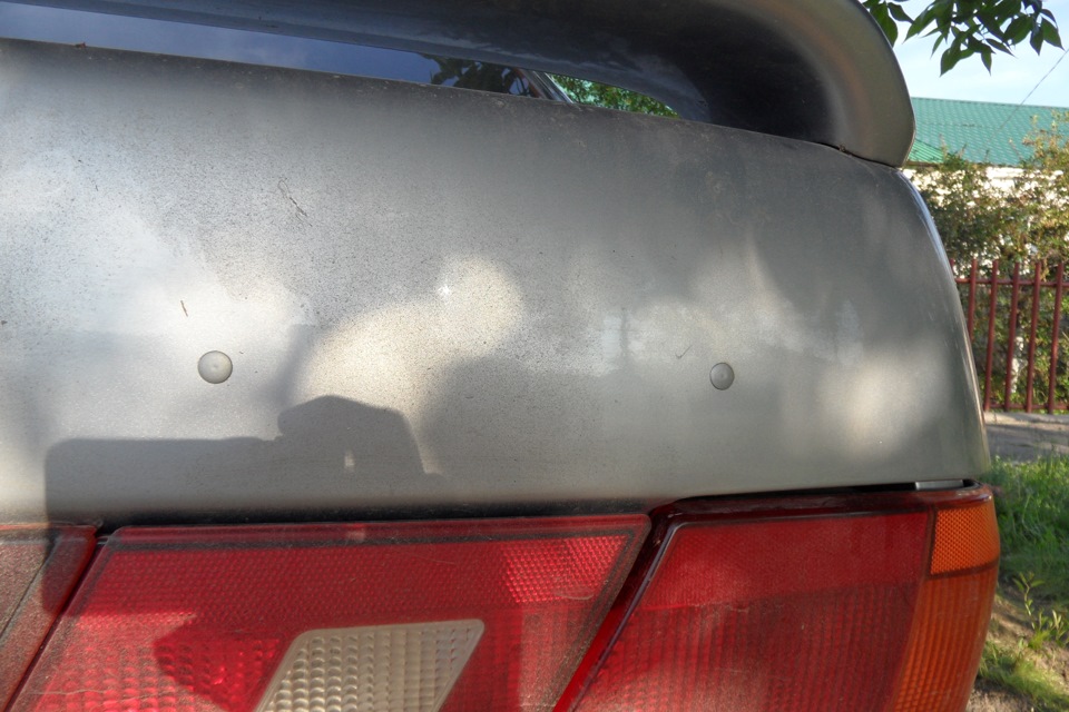 Заглушки вместо шильдиков на багажнике — Lada 2115, 1,6 л, 2009 года ...