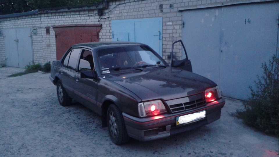 Opel Ascona gt Sport салон