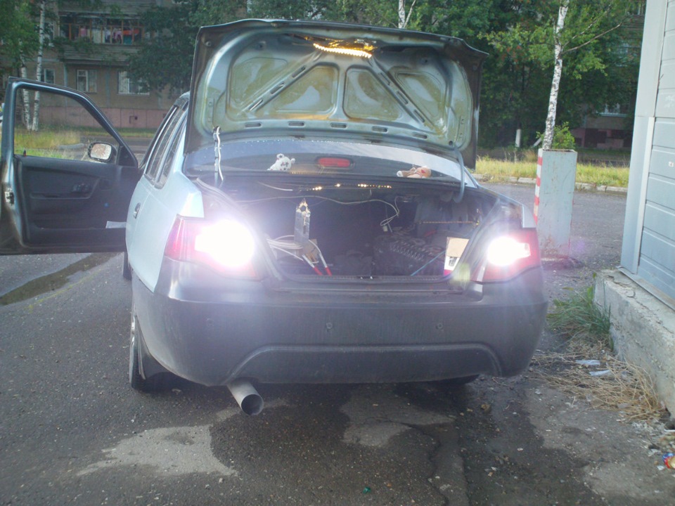 ксенон в фонари заднего хода — Daewoo Nexia (N150), 1,5 л, 2011 года ...