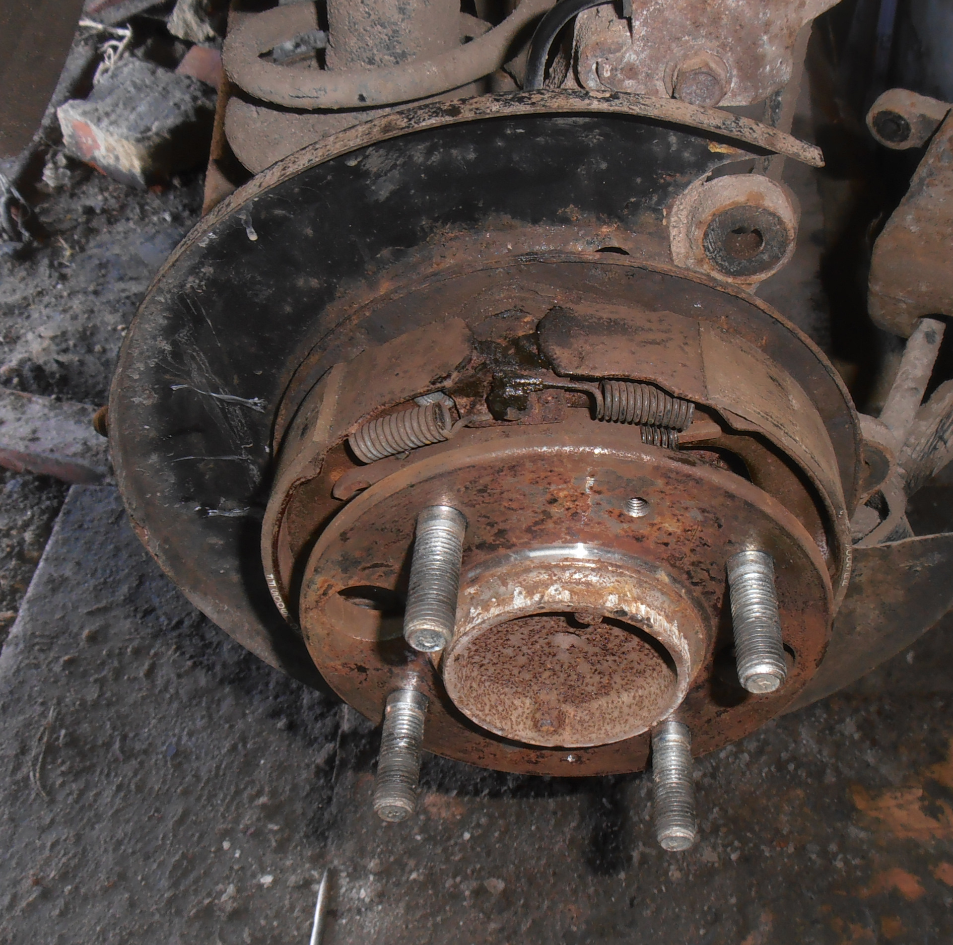 тормозные диски солярис. задний тормозной диск hyundai tucson 2007. Hyundai solaris задние тормоза. замена ремкомплекта задних тормозов дисковых hyundai elantra 2003 года. передние тормозные диски hyundai tucson 2008.