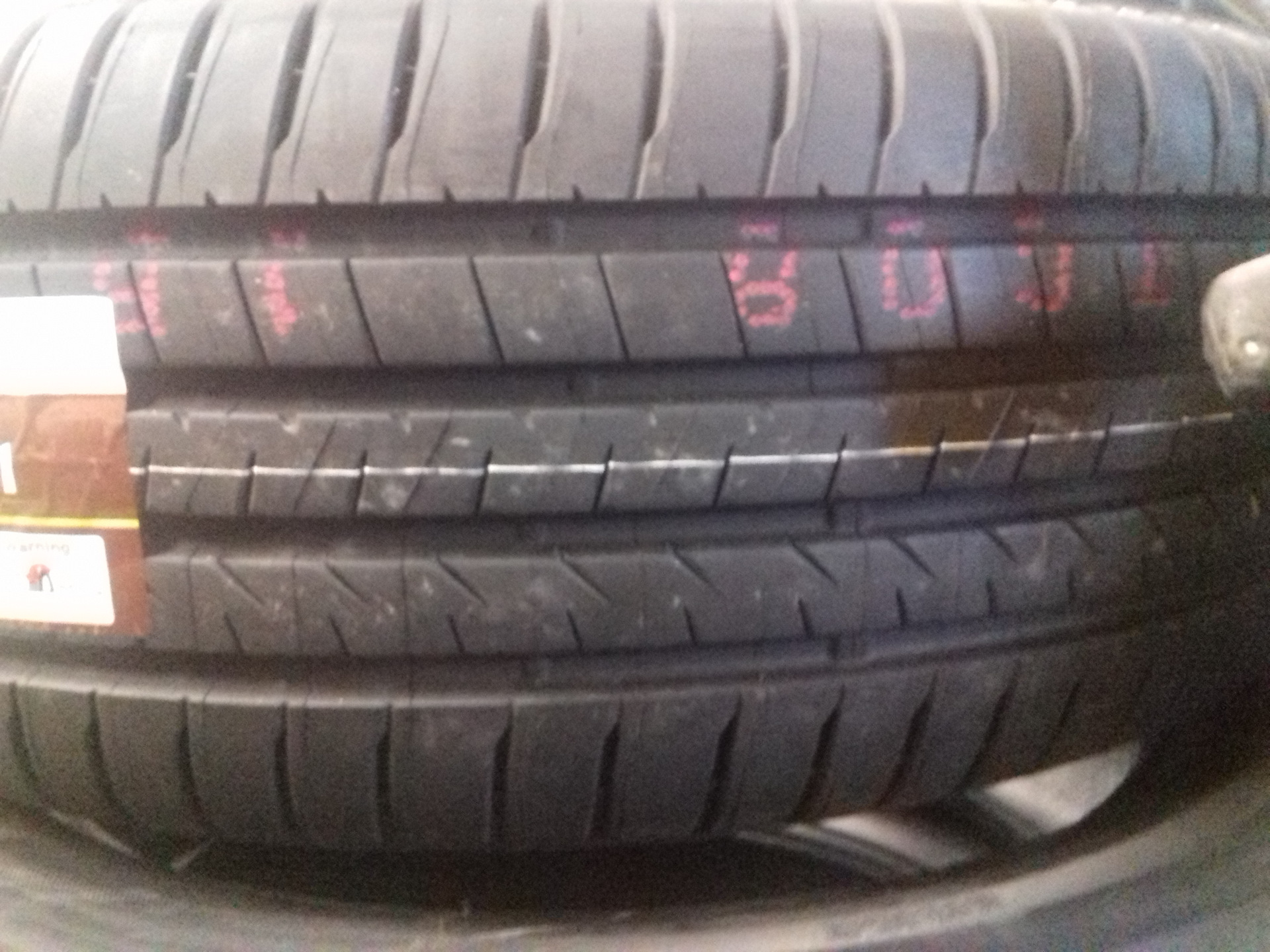 Bridgestone alenza 001 225 60 r18. Шины Bridgestone Alenza 001. А/Ш 265/50*20 111v SUV Alenza 001 Bridgestone. Bridgestone Alenza as 02 275/50 r22 111h. А/Ш 275/50*21 113v XL Bridgestone Alenza 001 TL.