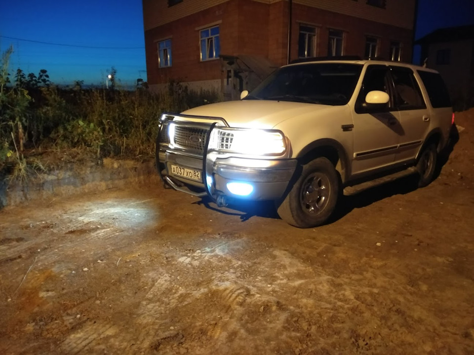 Фото в бортжурнале Ford Expedition (1G)