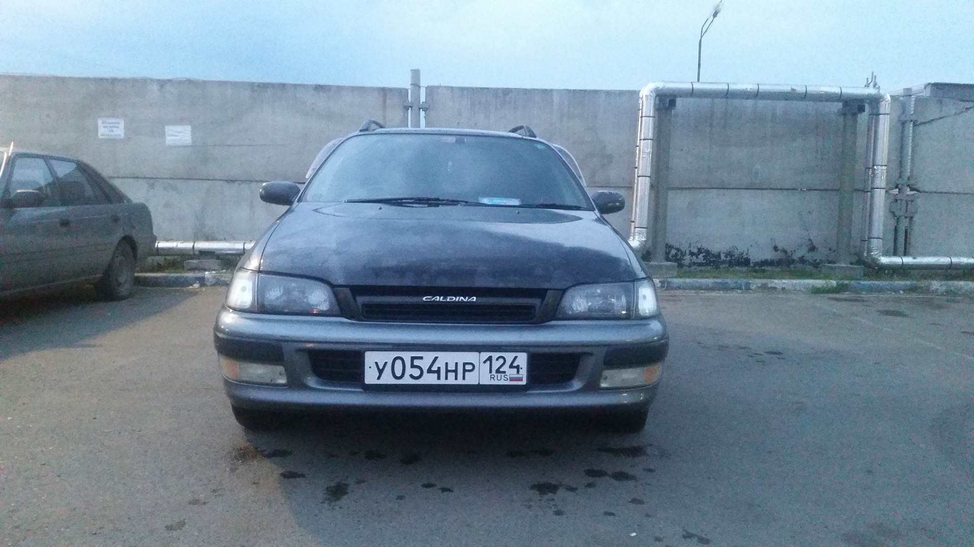 Toyota Caldina (190) 1.8 бензиновый 1997 | Двухцветная на DRIVE2