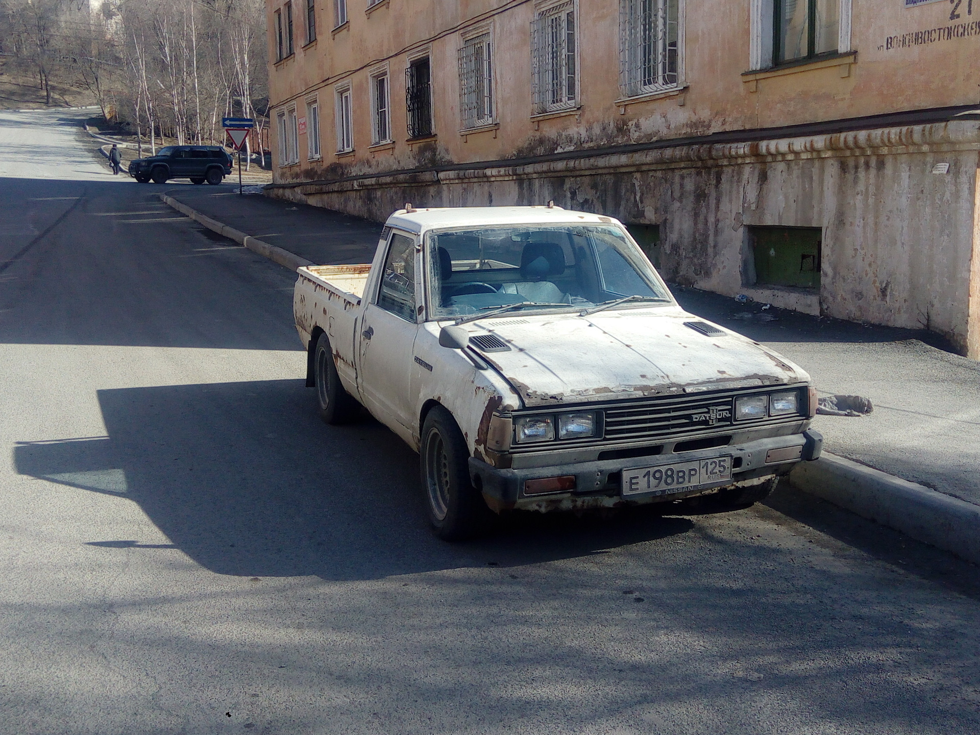 Datsun d21 stance