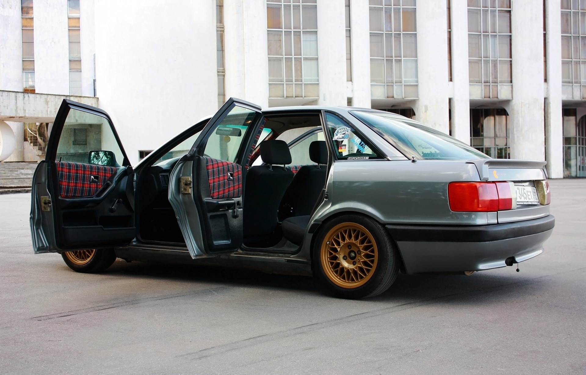 B тройка. Audi 80 stance. Audi 80b4 стенс. Audi 80 b4 stance. Audi 80 b3 стенс.