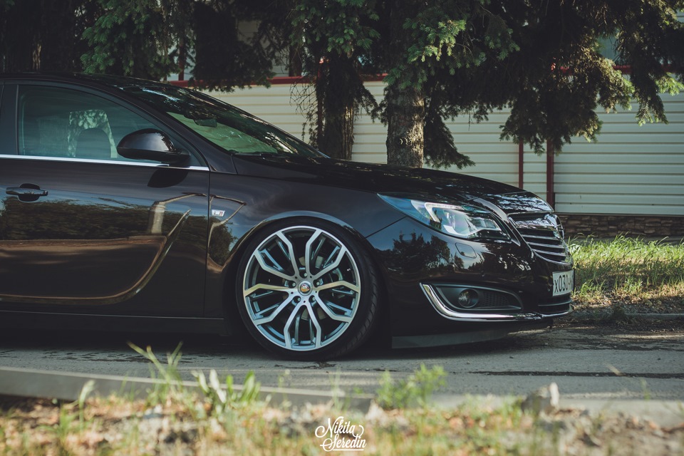 Opel Insignia stance