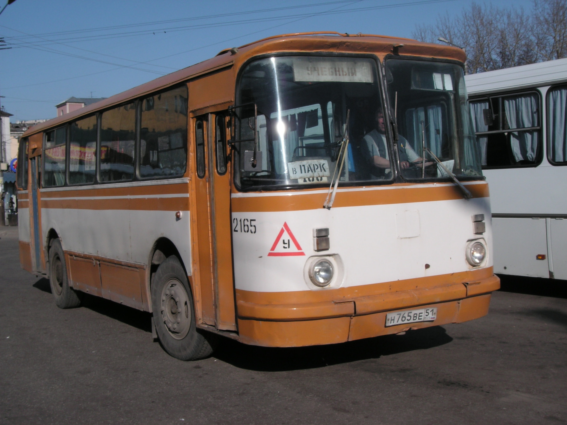 ЛАЗ 695 школьный