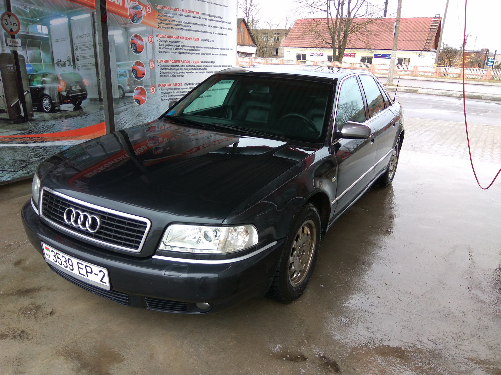 Настало лето. — Audi A8 (D2), 3,7 л, 1998 года | поломка | DRIVE2