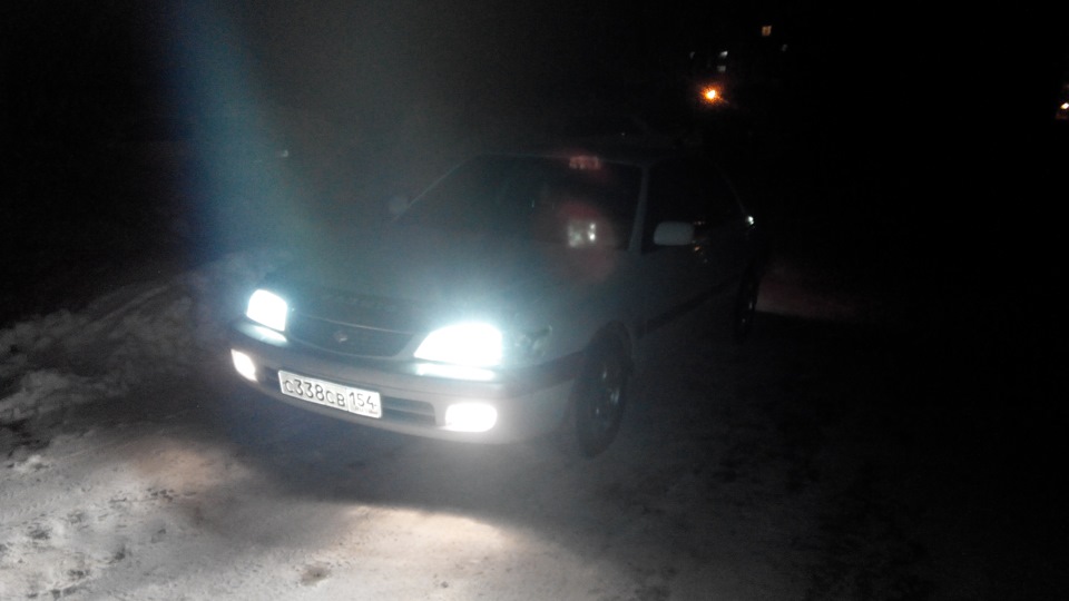 Установка ПТФ и биксенона в фары.подсветка ног. — Toyota Corona Premio ...