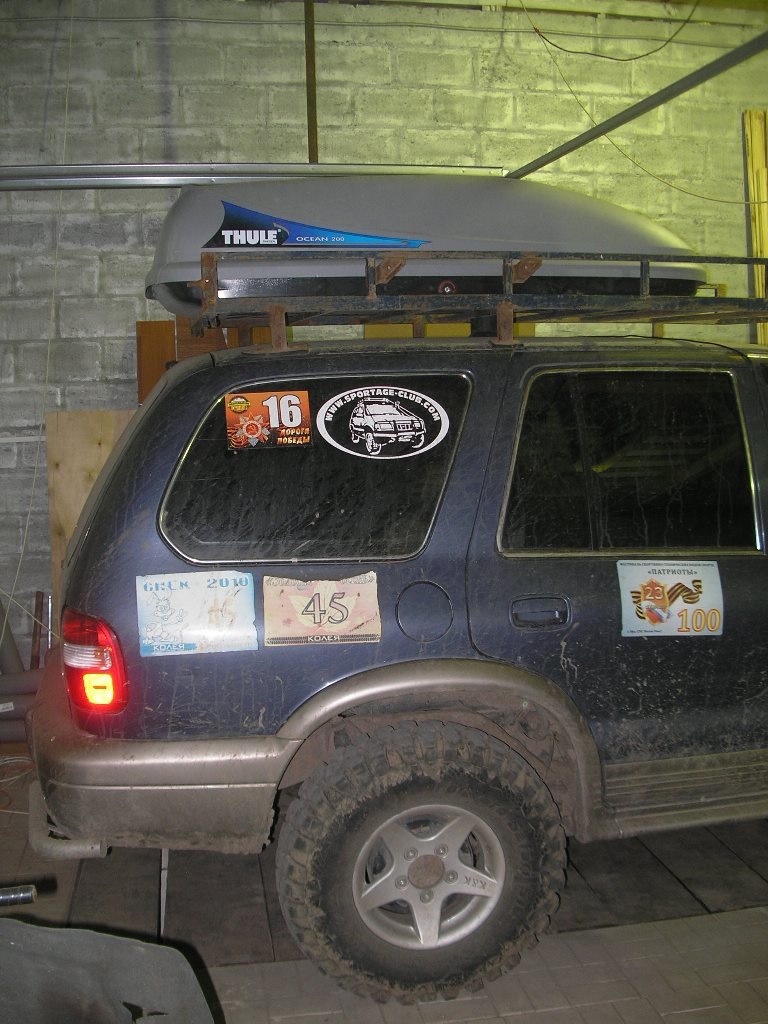 Ништячки: рация Мегаджет 555 и боксТуле 200 — KIA Sportage (1G), 2 л ...