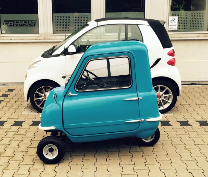 Одноместный автомобиль peel p50. Смотреть фото Одноместный автомобиль peel p50. Смотреть картинку Одноместный автомобиль peel p50. Картинка про Одноместный автомобиль peel p50. Фото Одноместный автомобиль peel p50