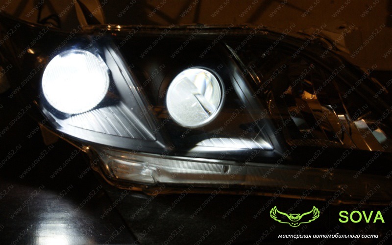 Тойота Камри. Замена галогеновых линз на билинзы Hella-R. Покраска ...