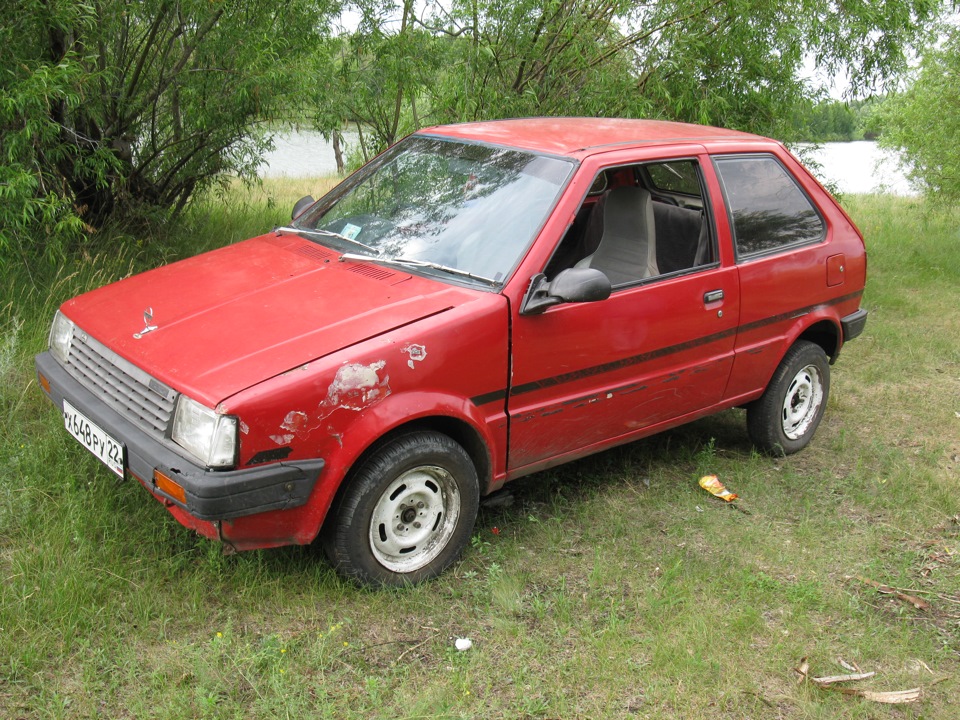 Nissan March k10