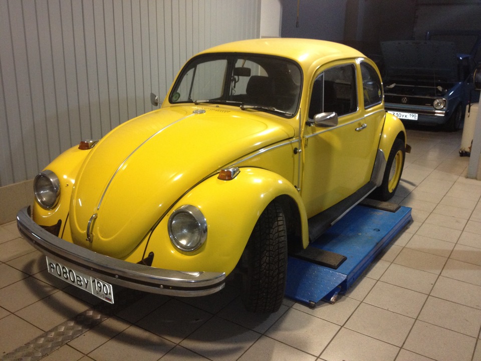 Retro Yellow Volkswagen Beetle