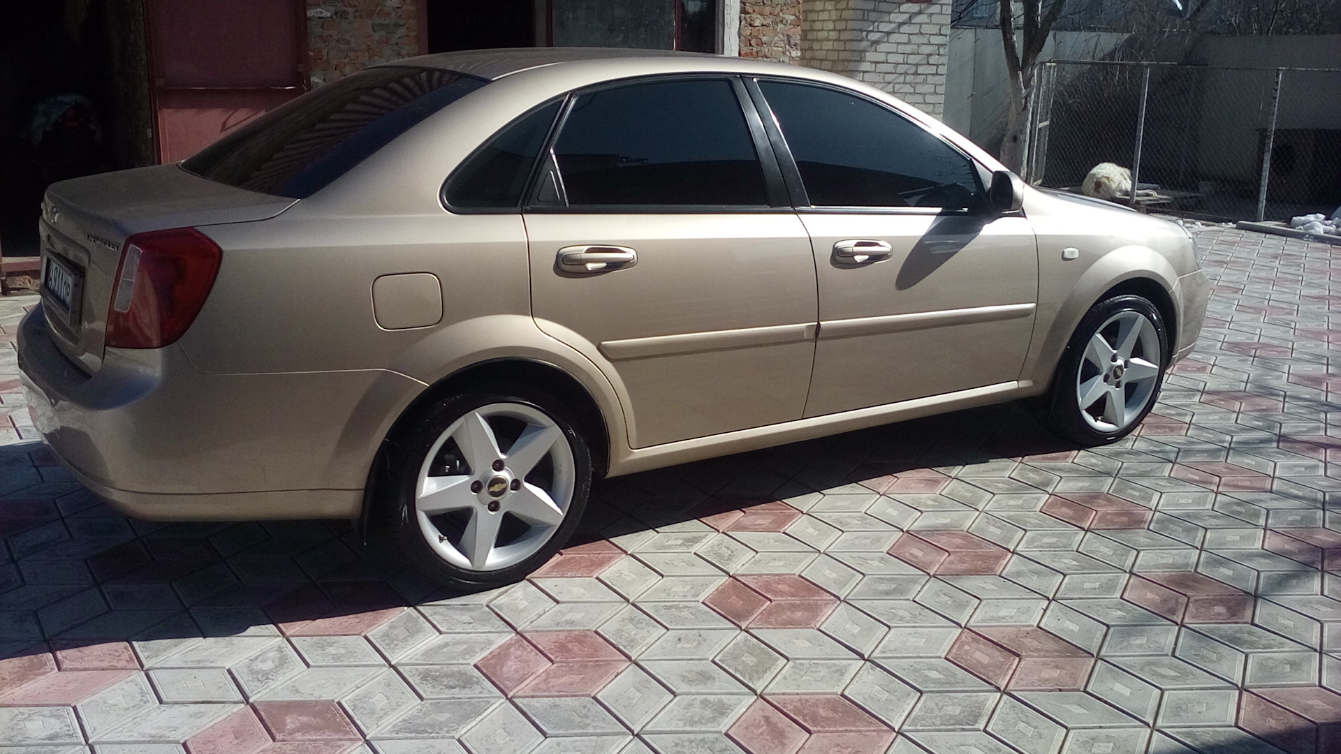 Chevrolet Lacetti на 17 дисках