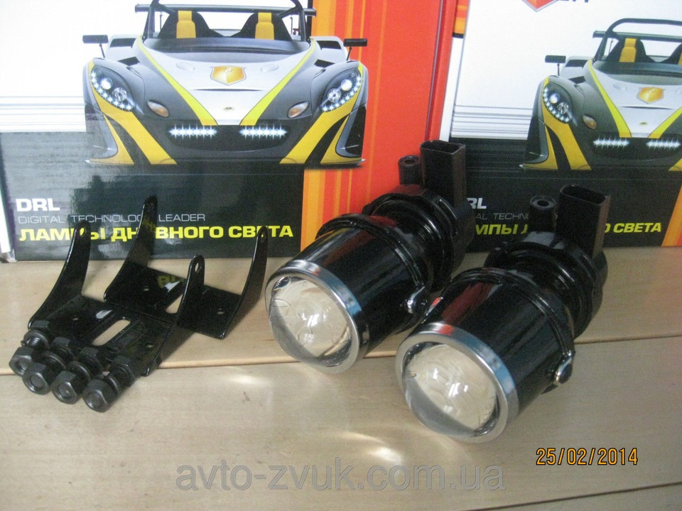 протитуманки CYCLON FL-2.0 з ксеноном CYCLON R-TYPE SLIM 35W 3400к ...