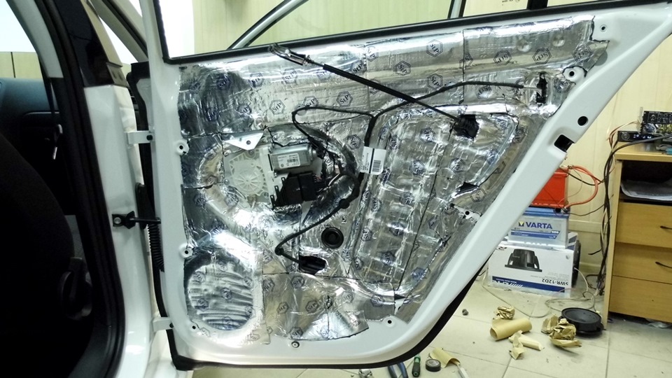 Ну и конечно же шумоизоляция) — Volkswagen Jetta VI, 1,6 л, 2013 года ...