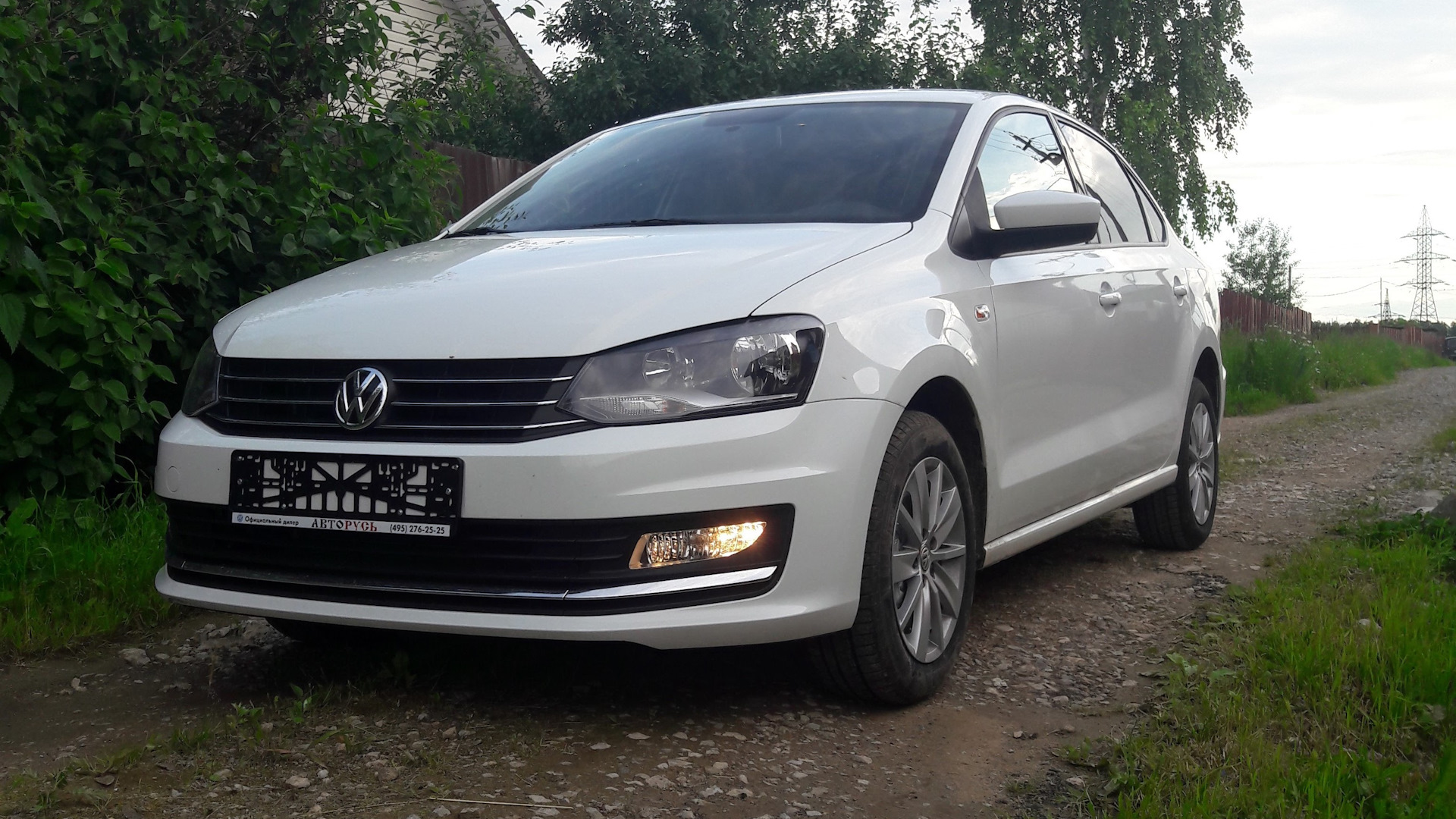 Р‘РµР»С‹Р№ Polo sedan TSI