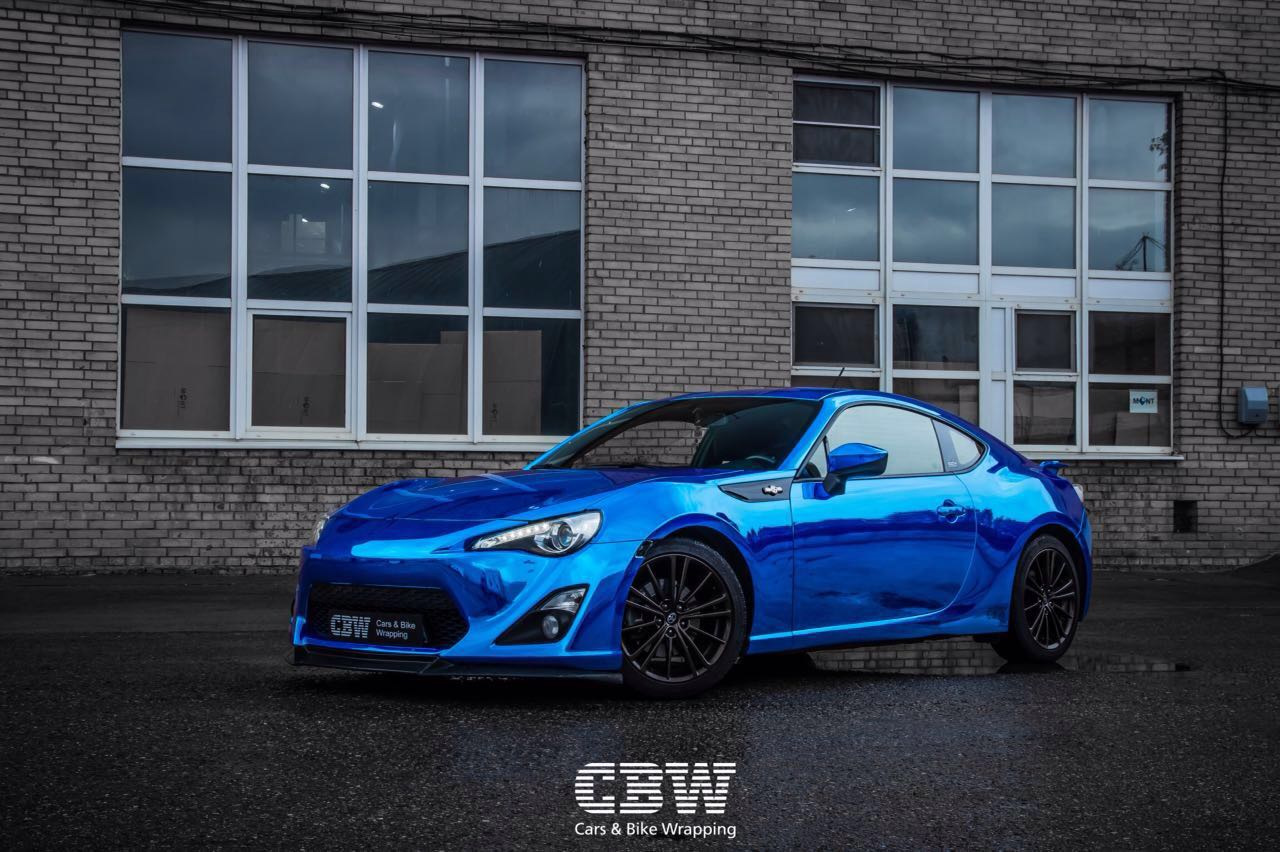 Toyota gt 86 бирюза