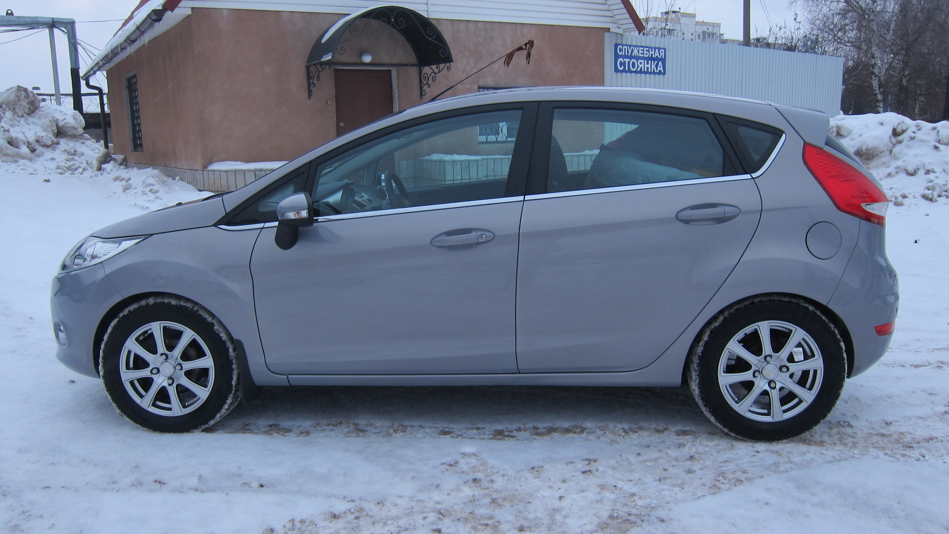 Ford Fiesta (Mk VI) 1.4 бензиновый 2010 | Автомат - не робот! на DRIVE2