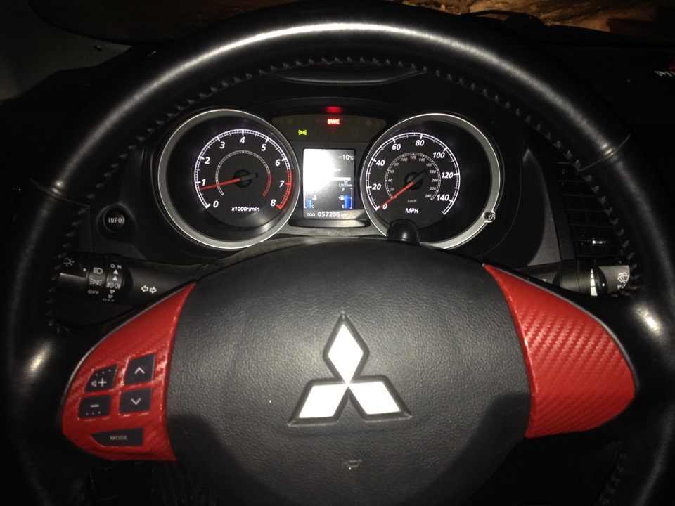 Мультируль на полтарашку — Mitsubishi Lancer X, 2 л, 2011 года ...