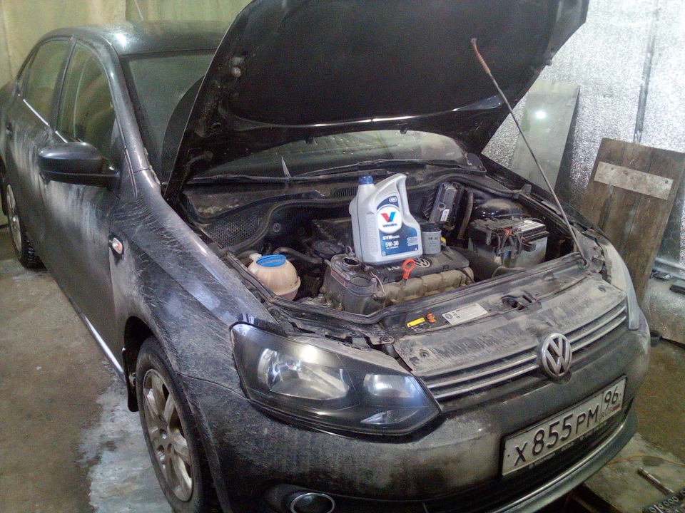 Замена масла в ДВС и МКПП.Или отгадайте где какое масло ...