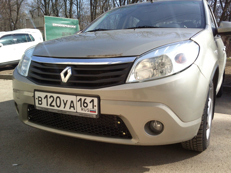 Фото в бортжурнале Renault Sandero 1G