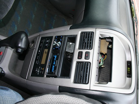 A little about the changes in the cabin - Toyota Caldina 18 L 2000