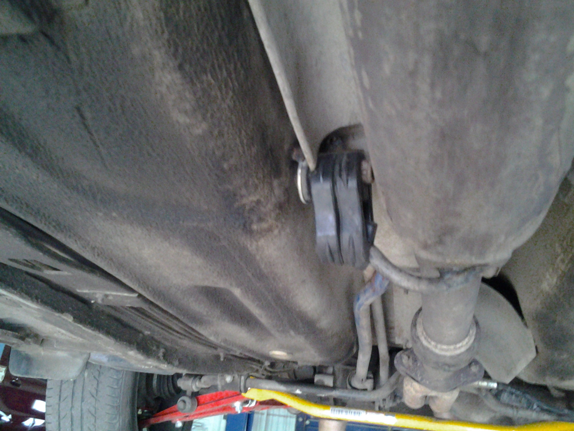 Проблемы нижней растяжки 1 — Lada Приора седан, 1,6 л, 2011 года ...