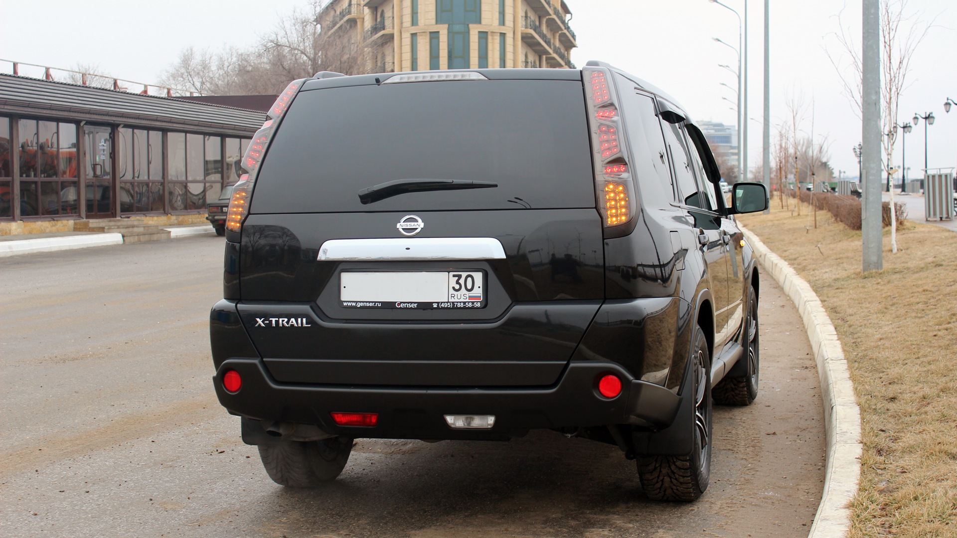 Писк сзади nissan x trail t31