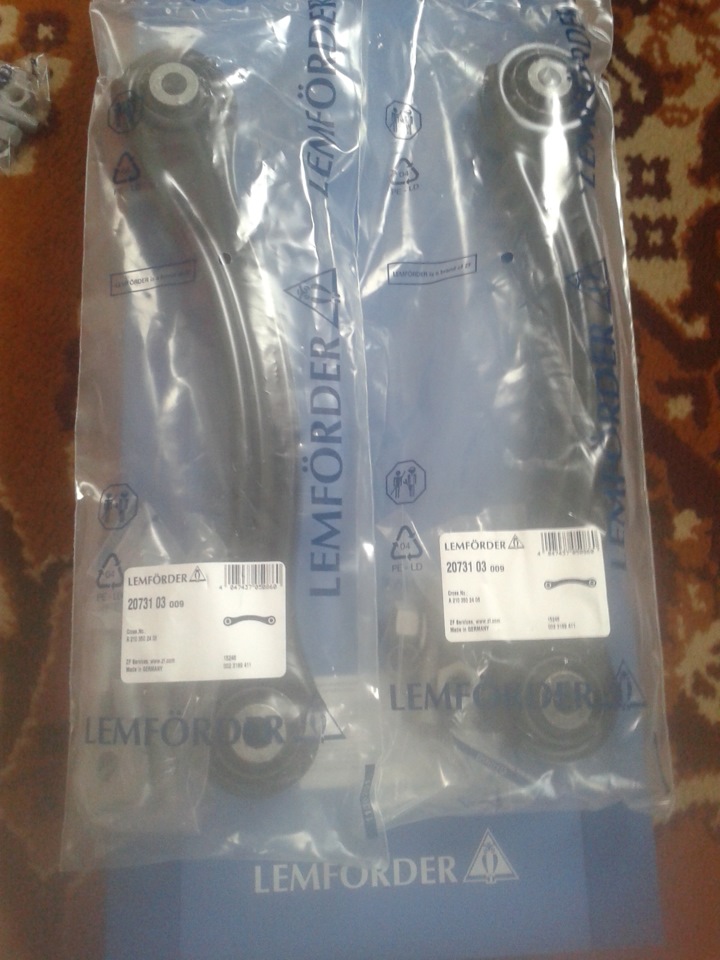 207731 03 – передняя верхняя тяга заднего моста (входит в комплект 33500 01) — Mercedes-Benz E-Class (W124). Запчасти на фото: 2073103